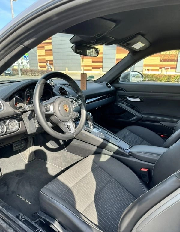 Porsche 718 Cayman cena 299000 przebieg: 23000, rok produkcji 2020 z Wrocław małe 67